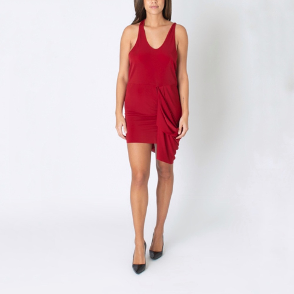 Elegant Red Sleeveless Dress